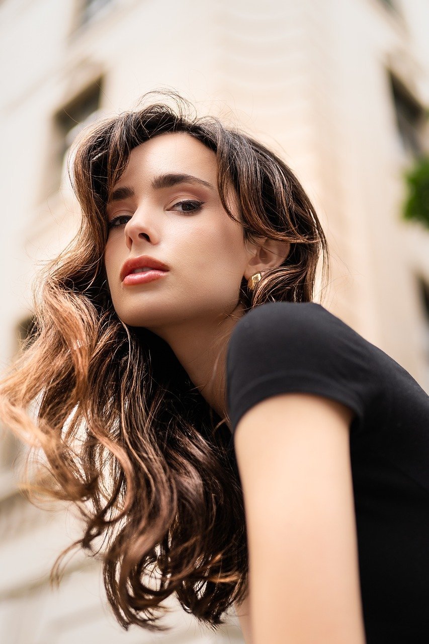 fashion, editorial photography, urban style, city fashion, modern portrait, street aesthetic, high-end fashion, bold statement, trendsetting look, contemporary elegance, casual sophistication, edgy style, architectural background, street-inspired, fashion-forward, dynamic pose, effortless chic, metropolitan vibe, artistic direction, minimalist fashion